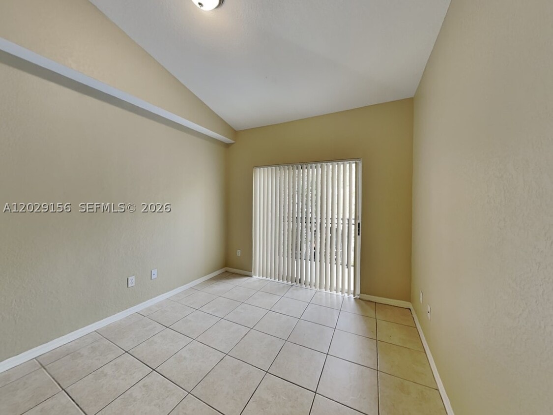 Foto del edificio - 741 SW 148th Ave