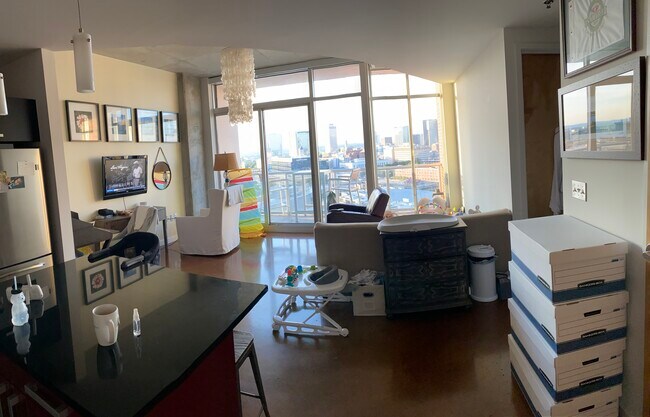 Foto del edificio - 600 12th Ave S