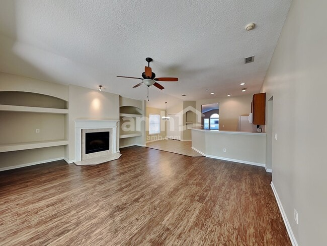 Building Photo - 1173 Carmona Place