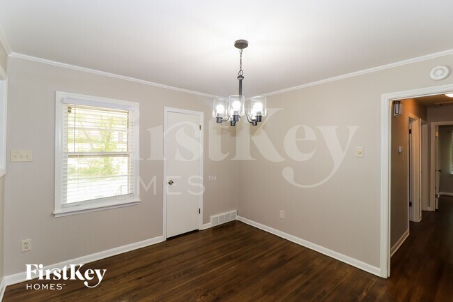 Foto del edificio - 3021 Chaucer Ln