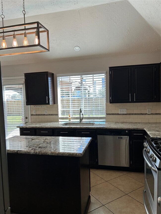 Building Photo - 14815 Carolina Falls Ln