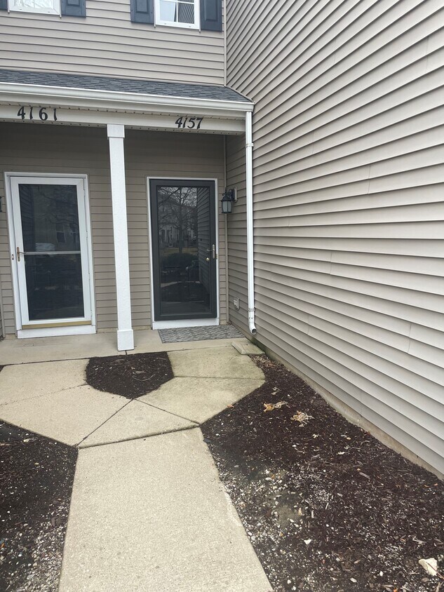Foto principal - 4157 Blackstone Dr