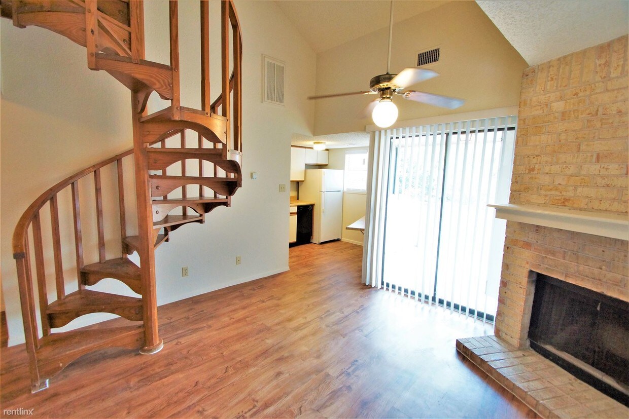 Primary Photo - 2500 Burleson Rd