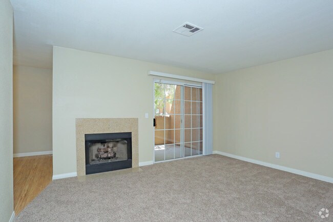 1HAB, 1BA - 725 ft² Sala de estar - Fairways on Green Valley