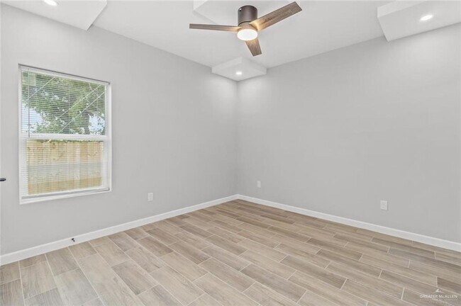 Foto del edificio - 103 Yosemite Dr