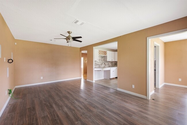 Building Photo - 202 Norview Dr