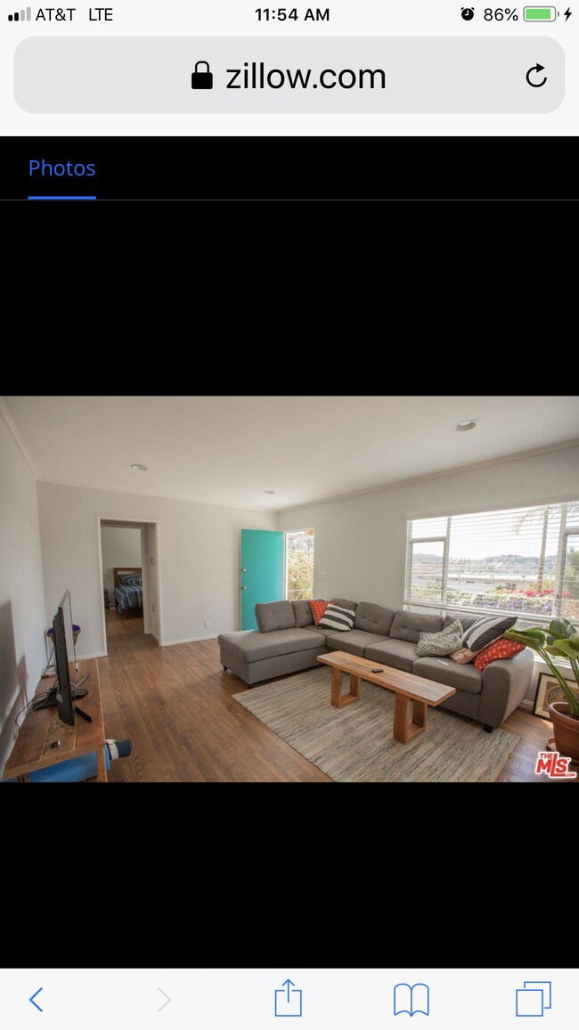 Living room - 3339 1/2 Cazador St