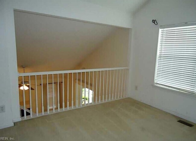 Foto del edificio - 2302 Westgate Cir