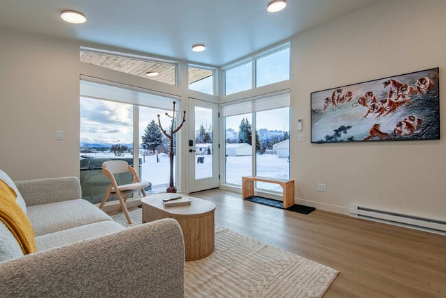 Foto del edificio - 27 4th St E