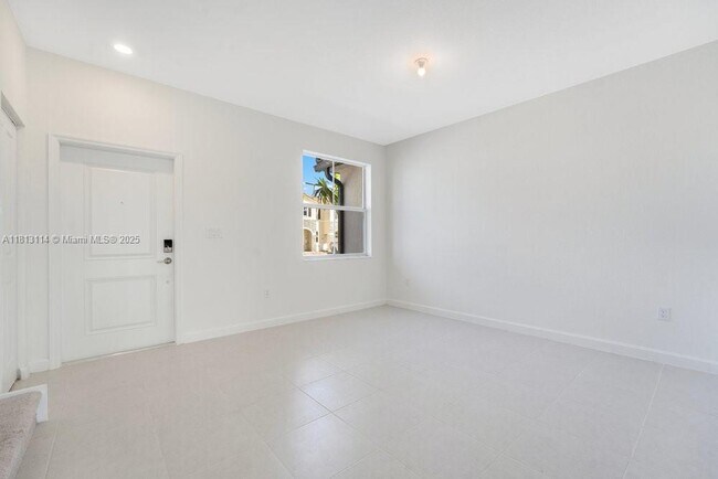 Foto del edificio - 2805 SE 26th Ave