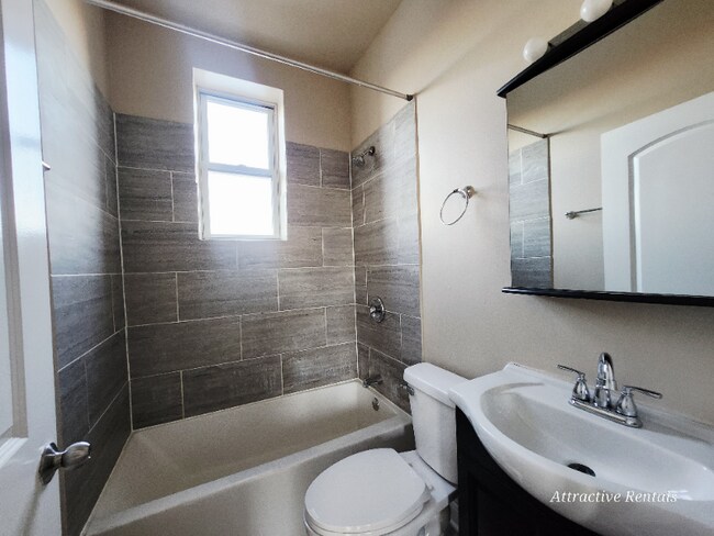 Foto del edificio - 6507 S Ingleside Ave