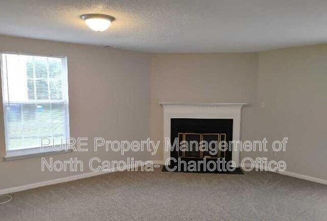 Building Photo - 5622 Bringle Ct