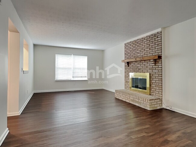 Foto del edificio - 7015 Glenburn Drive