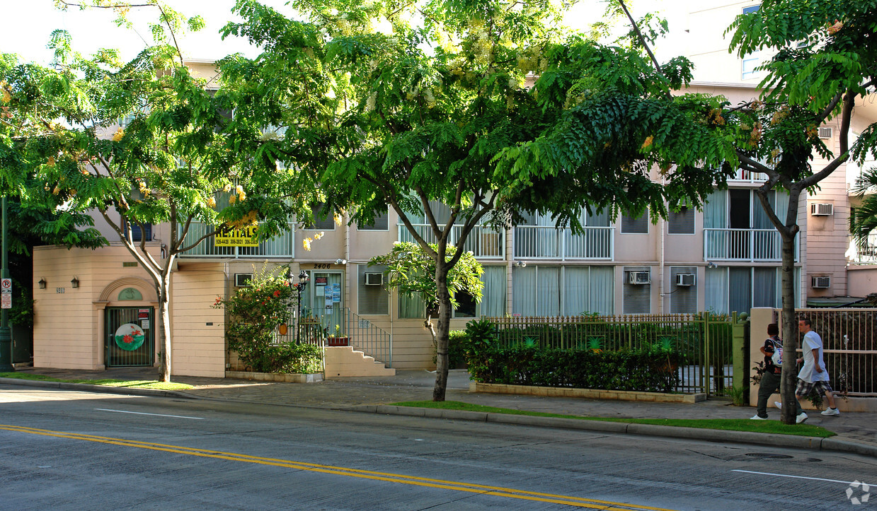 Foto del edificio - 2406 Kuhio Ave