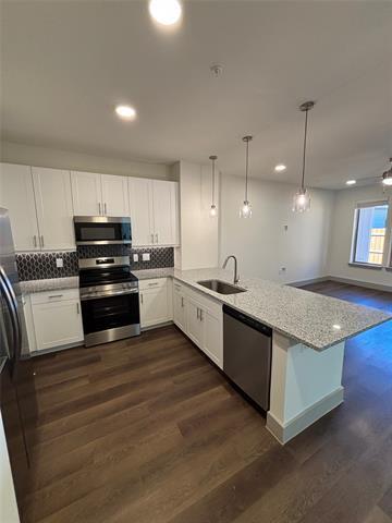 Foto del edificio - 300 Lucas Ln