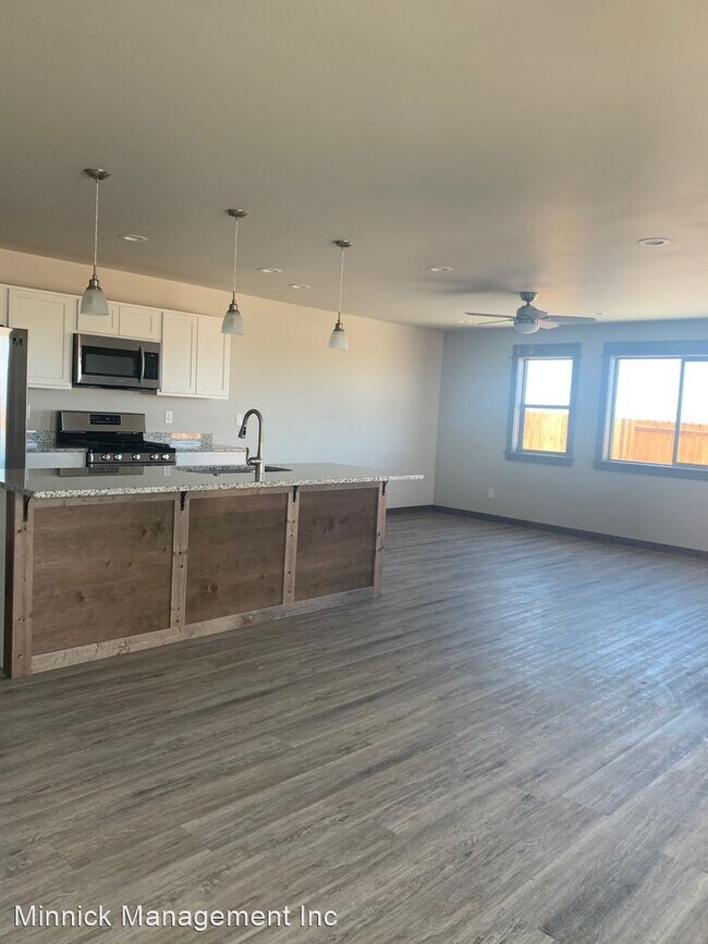 Building Photo - 1603 Westwood Cir