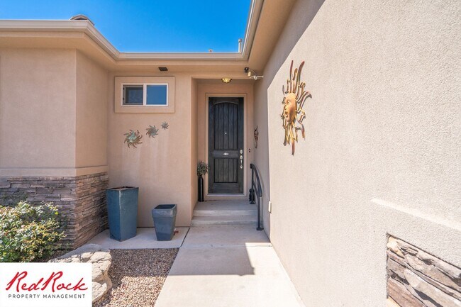 Foto del edificio - Newly painted interior, Pet friendly 3 bed...