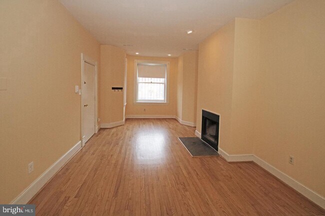 Foto del edificio - 1443 E Capitol St SE
