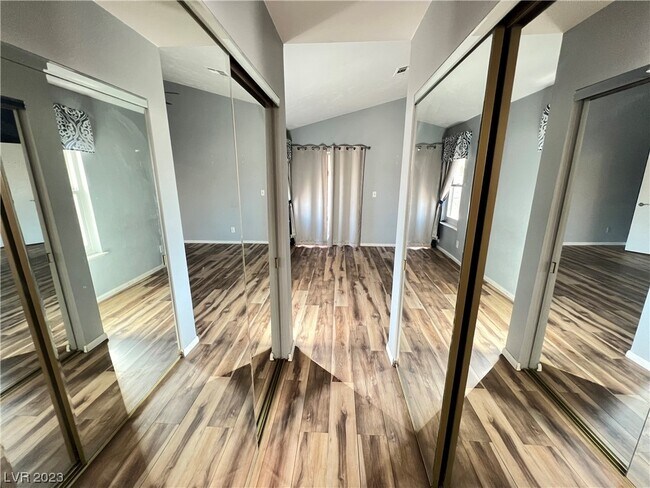 Foto del edificio - 6505 Chilton Ct