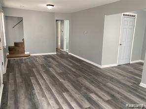 Foto principal - 15843 McGuire St