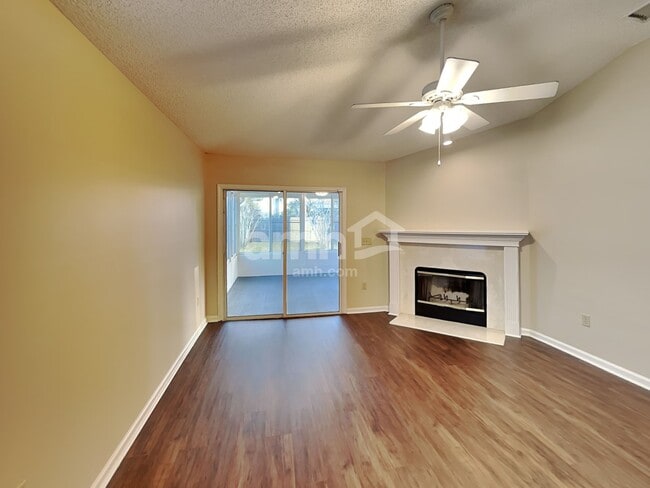 Building Photo - 2708 Secret Harbor Dr