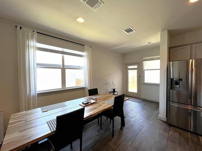 Building Photo - 4613 Quarrybank Dr.