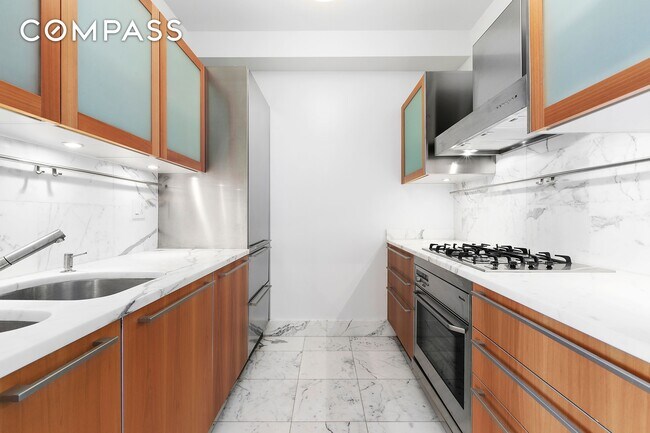 Foto del edificio - 25 Columbus Cir