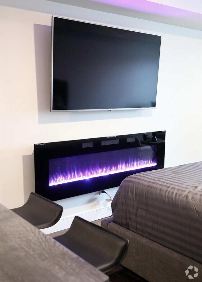 Apartments, Condos and Houses under C2,000 in Courtenay, BC 9 Rentals