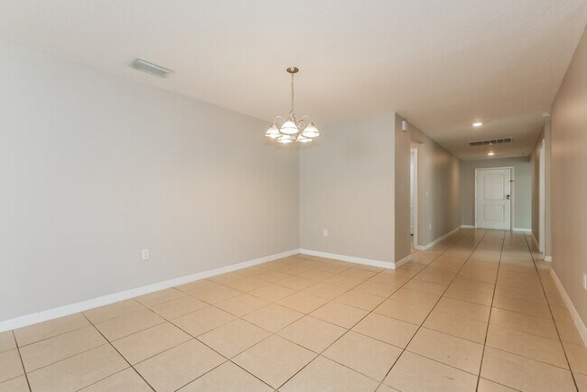 Foto del edificio - 6953 Redbay Dr
