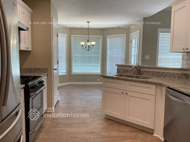 Foto del edificio - 7555 Golden Sands Dr