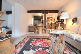Building Photo - Spacious 2 Bed LOFT in Williamsburg!