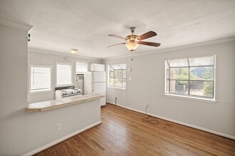 Building Photo - 3409 Mandell St