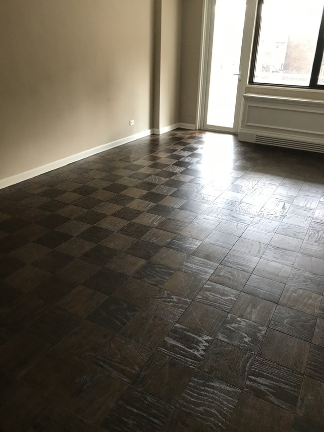 Building Photo - 305-315 East 86th Street