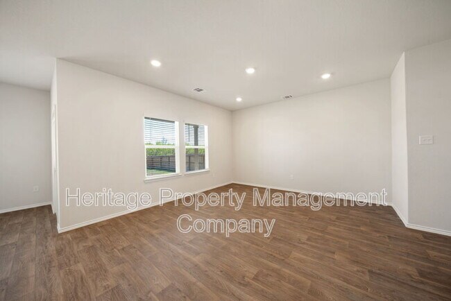 Foto del edificio - 15638 Clove Spice Wy
