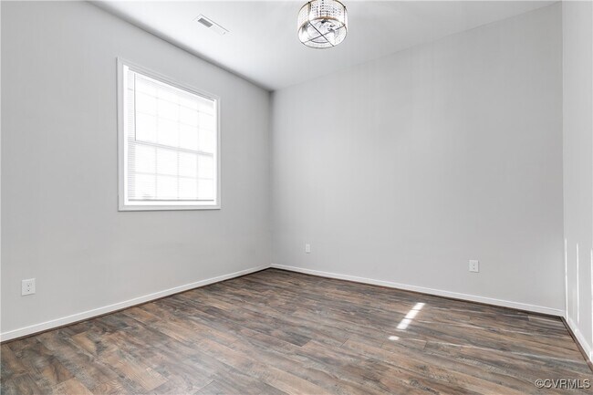 Building Photo - 1510 N 35th St