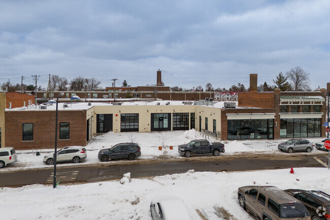 Building Photo - 1786 Main St