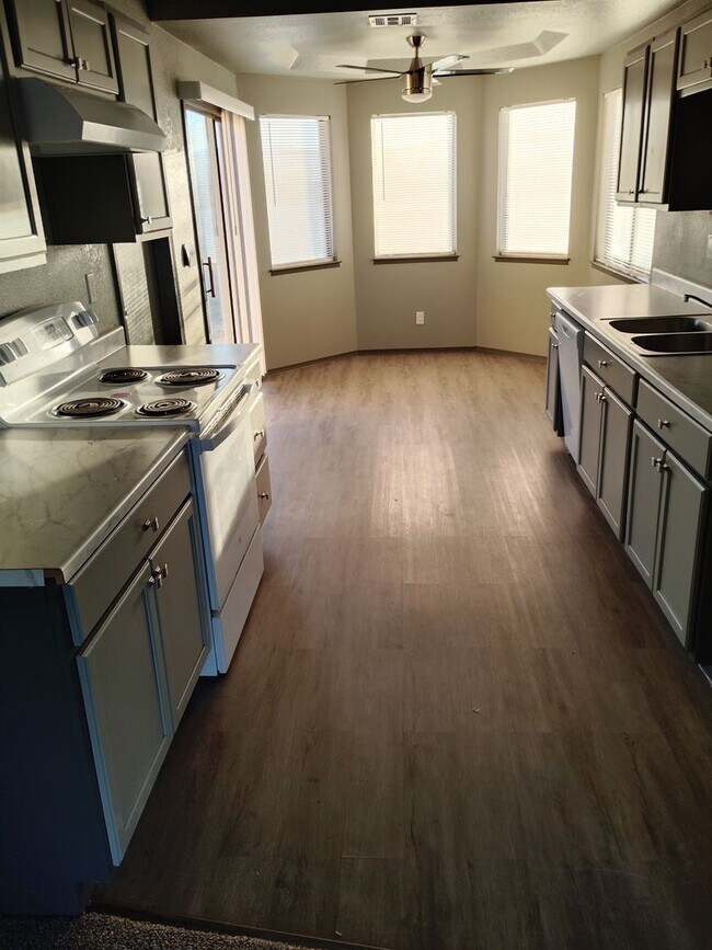 Foto del edificio - Single Family Home