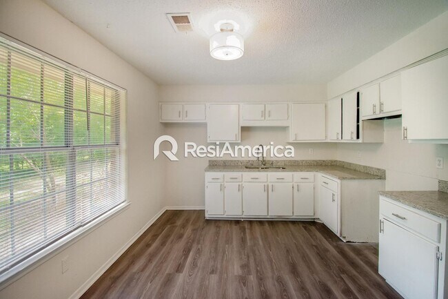 Foto del edificio - Newly Renovated 3/1.5 in Horn Lake