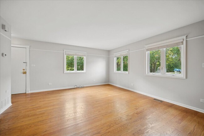 Foto del edificio - 532 Inverrary Ln