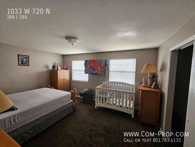 Building Photo - 1033 W 720 N