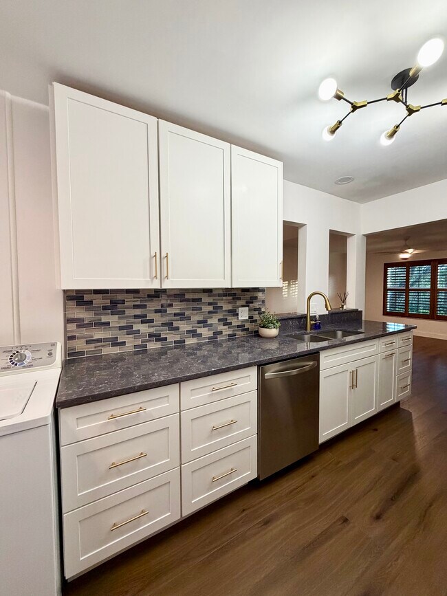 Foto del edificio - 11518 Landing Pl