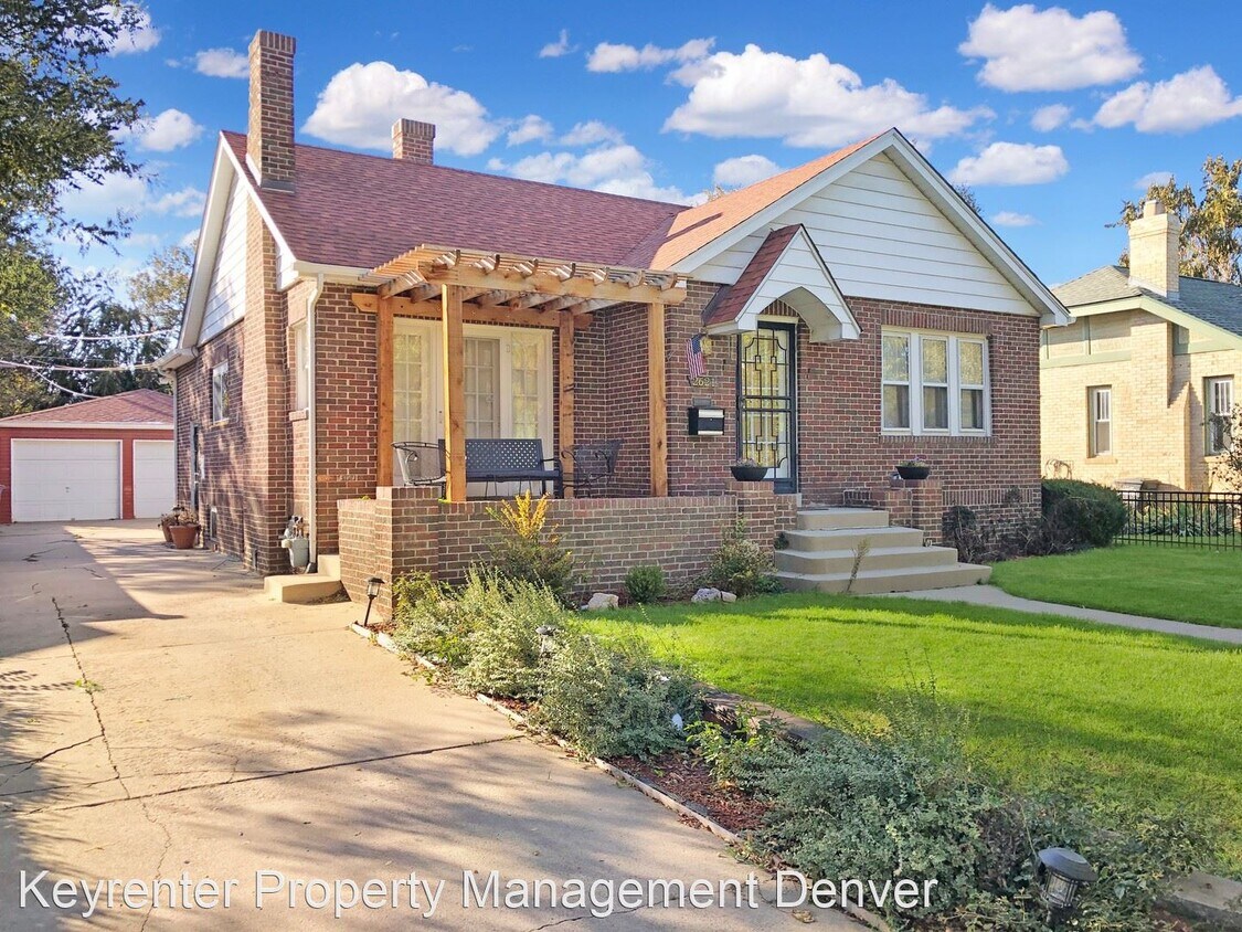 Primary Photo - 3 br, 2 bath House - 2621 Ash St