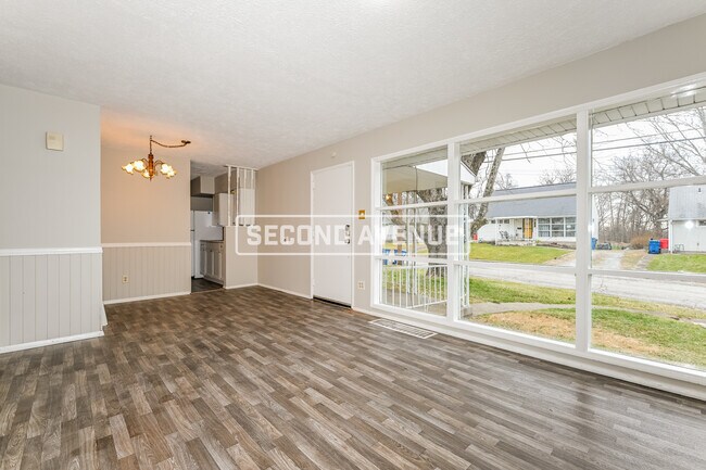 Building Photo - 148 Bryant DR