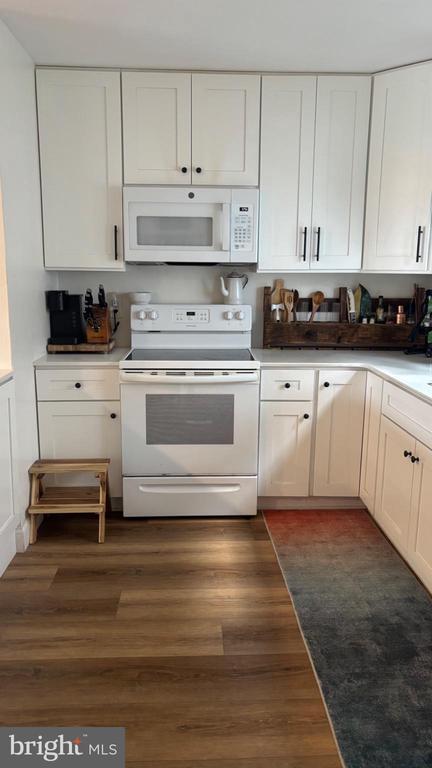 Foto del edificio - 4000 Bayshore Ave