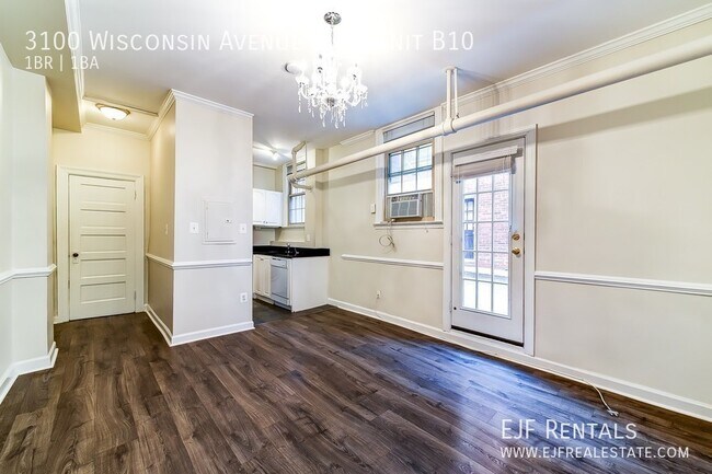 Foto del edificio - New To Market Wisconsin Avenue One Bedroom...
