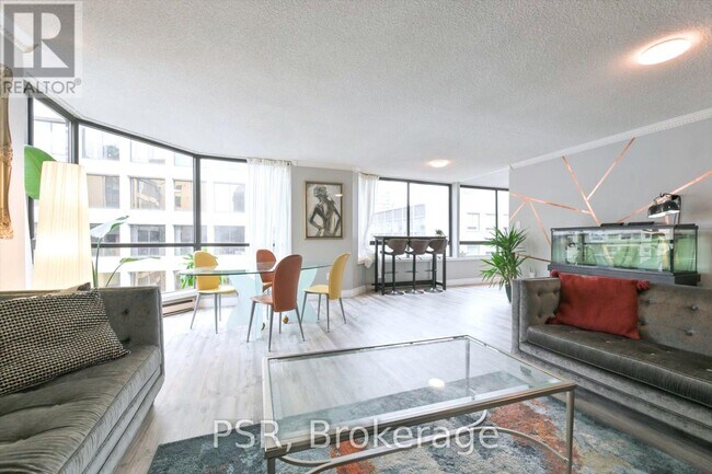 Photo du bâtiment - 280 Simcoe St