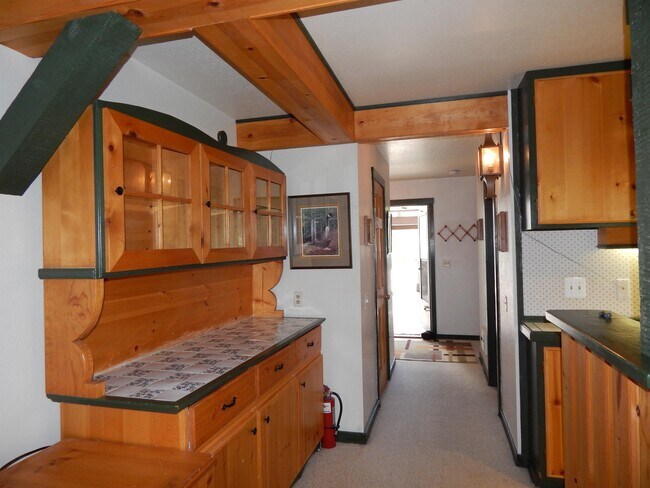 Building Photo - 3685 Teton Dr