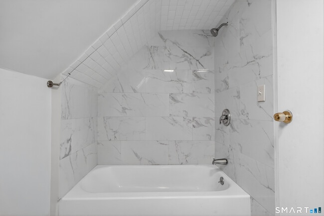 Foto del edificio - 361 Ridgefield Ave