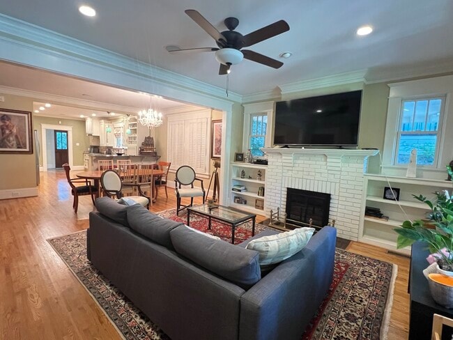 Building Photo - 1716 Lombardy Cir