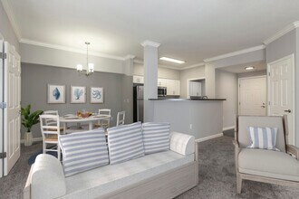 Hawthorn Village photo'